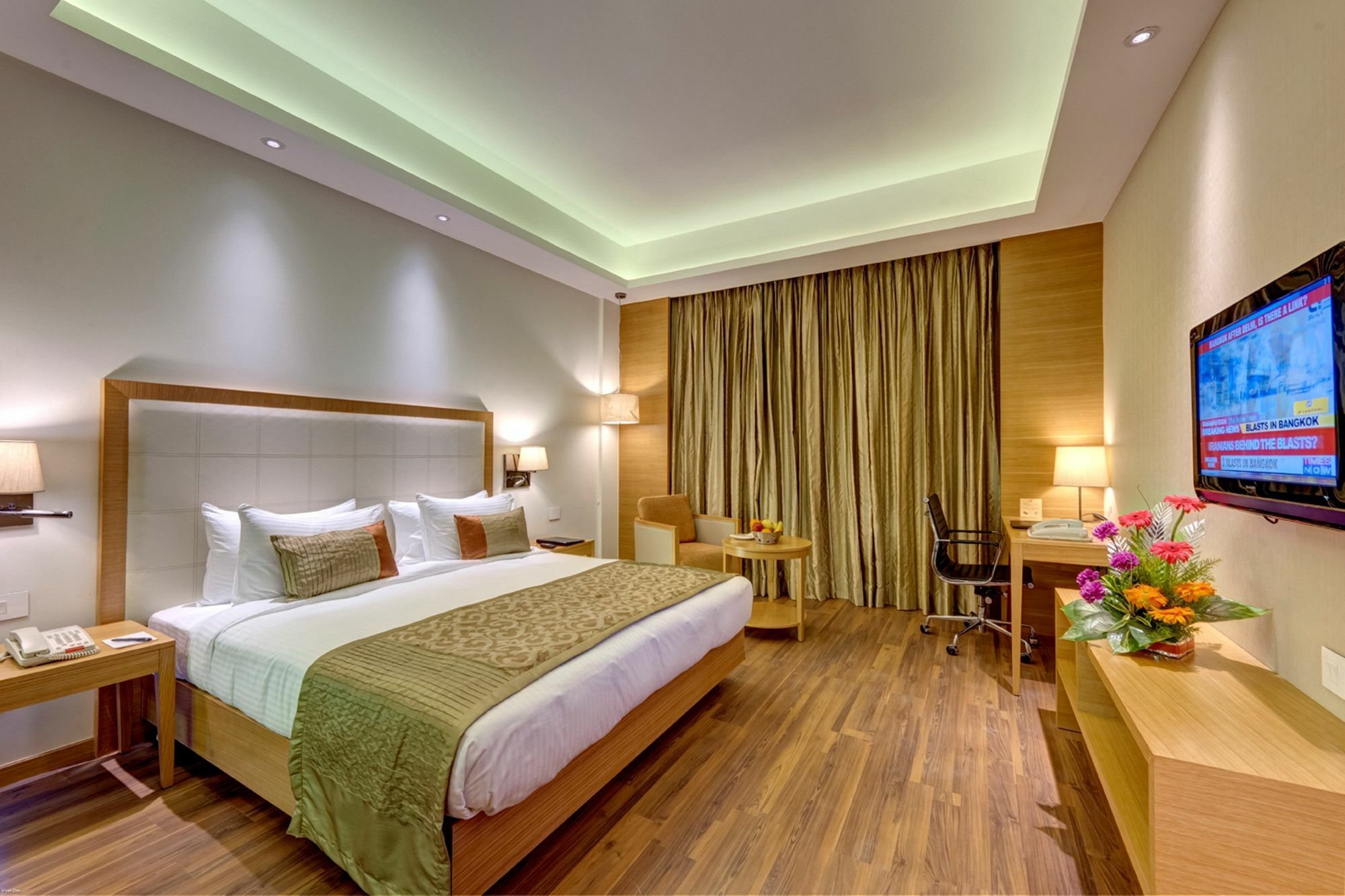 Pride Plaza Hotel, Kolkata Exterior photo Deluxe Room